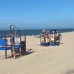 Ruim Zonnig Appartement Op 50M Van Strand