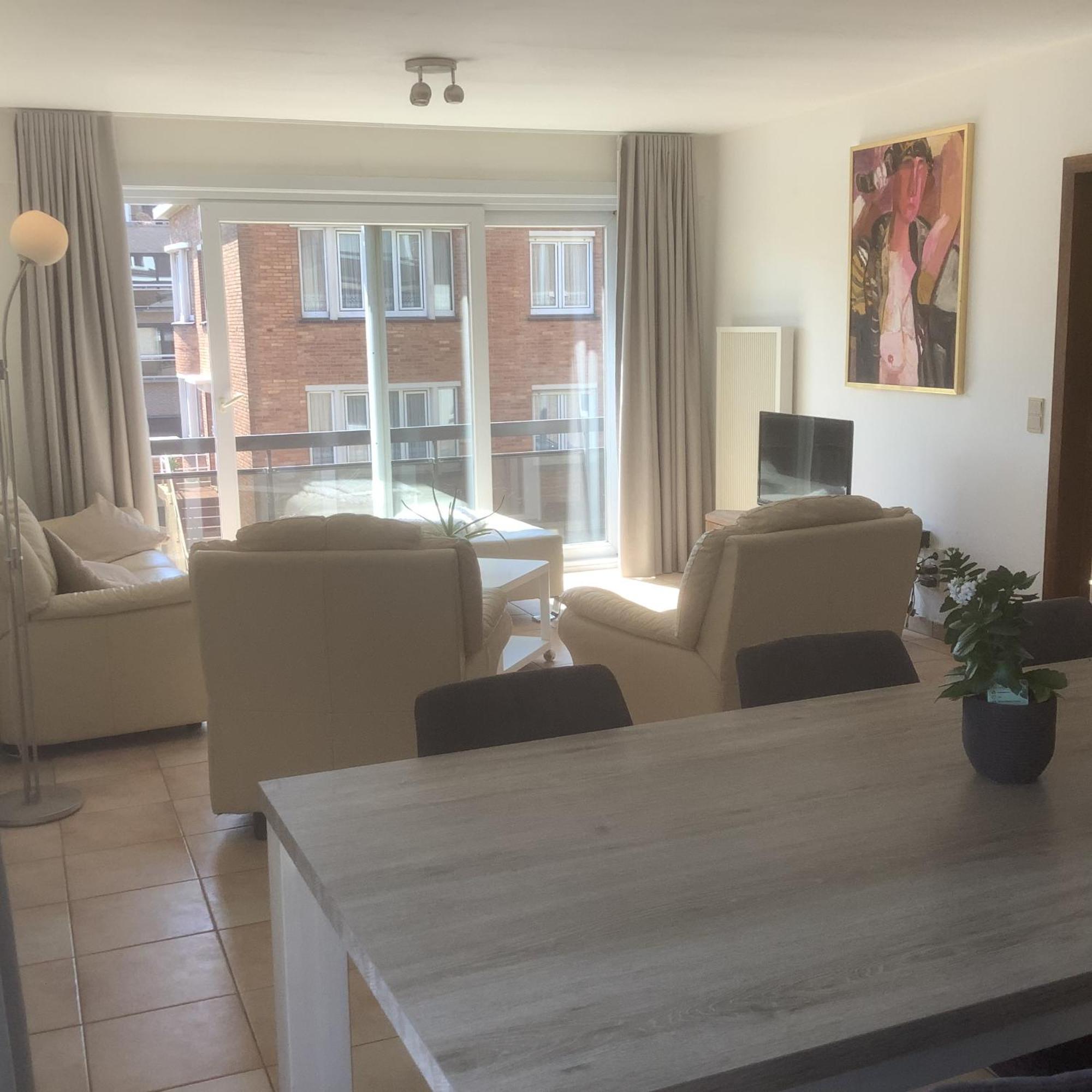 Apartment Ruim Zonnig Op 50m *